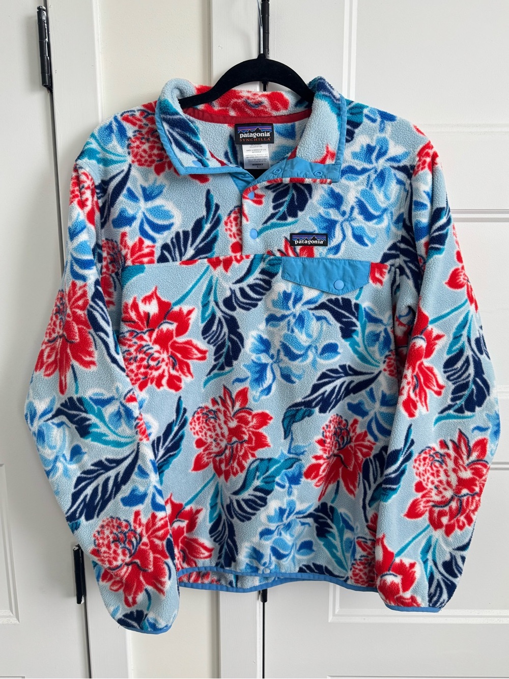 Patagonia Synchilla Lightweight Snap-T Pullover in Floral SP15 Manoa Dusk Blue